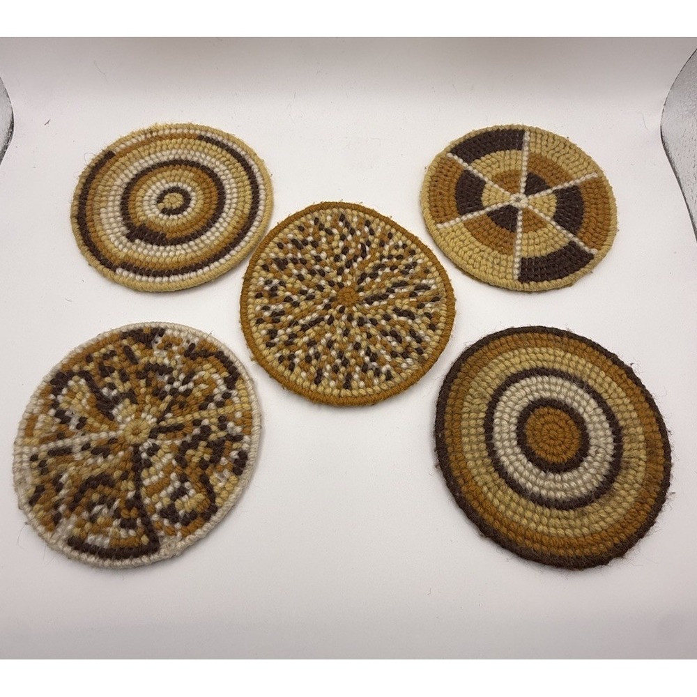 Vintage Handmade Yarn Stitch Coasters Set 5 Round Felt‎ Back 1970s Retro